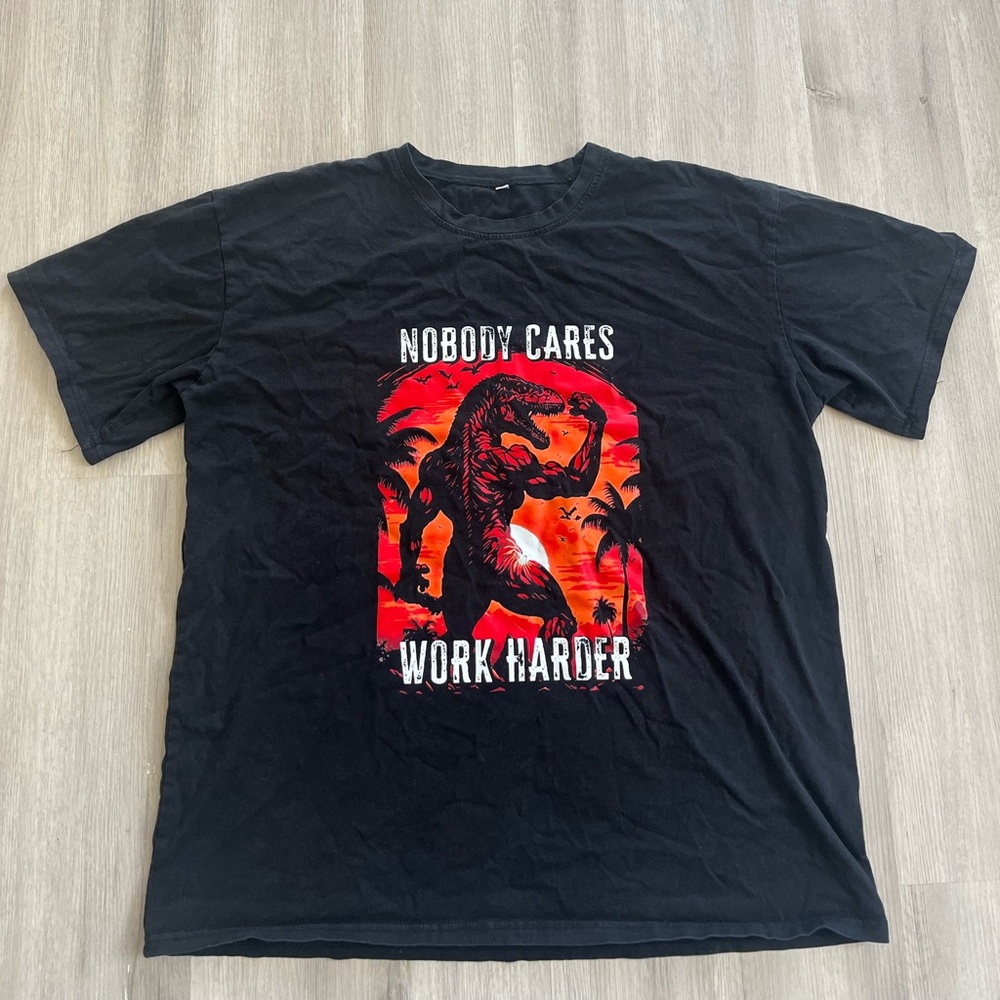 Black Casual Graphic Tee, Size XL, Brand unknown